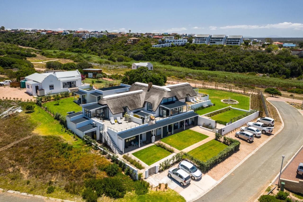 Karee Manor Guesthouse Stilbaai Exterior foto