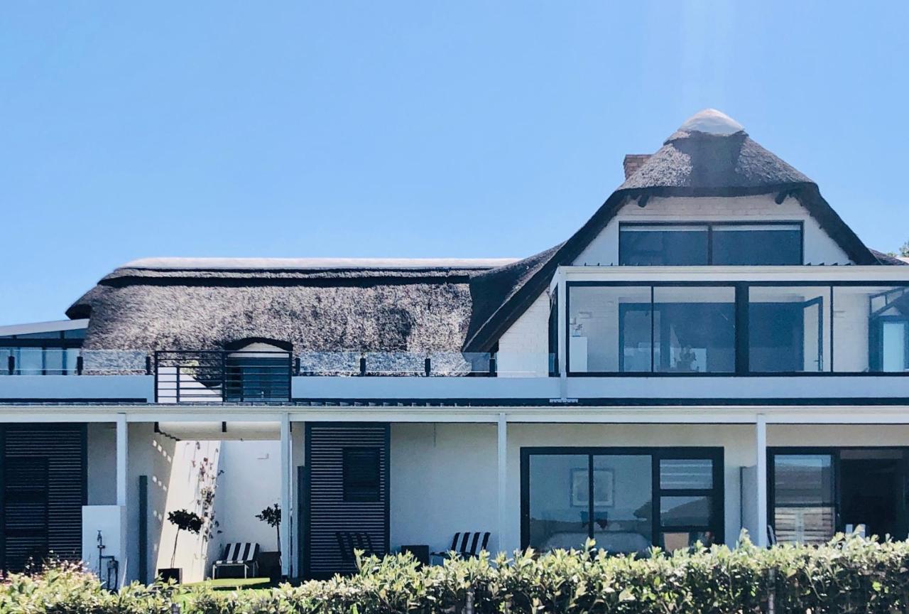 Karee Manor Guesthouse Stilbaai Exterior foto